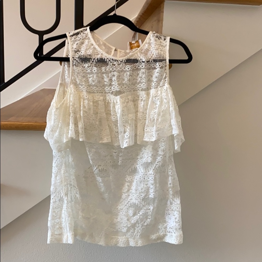 Lace Laundry top M